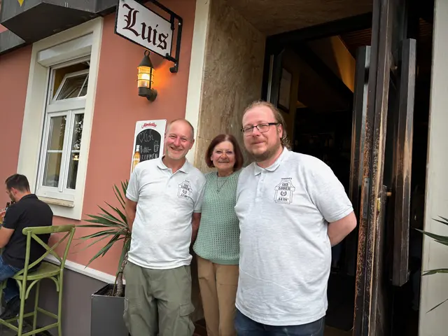 Für Luis, Klara und Hannes war die Jubiläumsfeier ein Abend voller Erinnerungen, bewegender Momente und herzlicher Begegnungen. | Foto: MeinBezirk/Monika Wilfurth