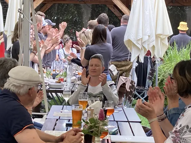 Das Bierfest in Ponigl, in der Bierbotschaft der Familie Herzog, war ein Statement: für Gastfreundschaft, Qualität und Leidenschaft zum Handwerk.