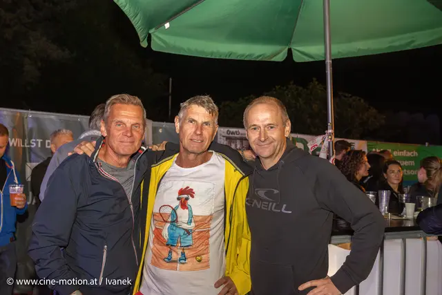 Führungsspitze FSV Velm: Johann Schindler, Karl Hauswirth und Thomas Csida (vlrn). | Foto: www.cine-motion.at / Ivanek