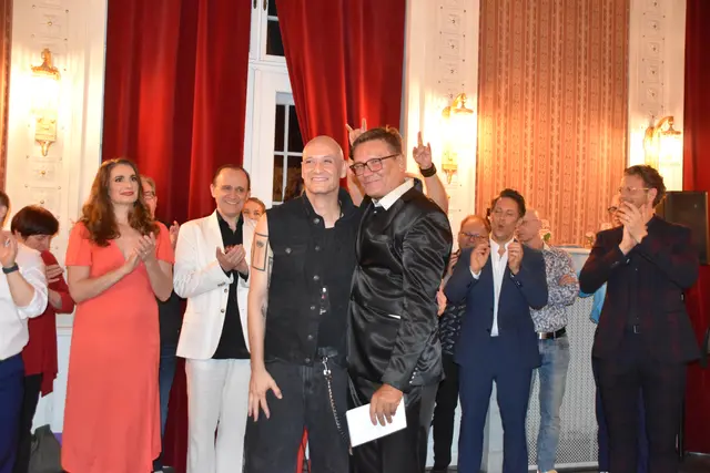 Drew Sarich mit Michael Lakner. | Foto: Preineder