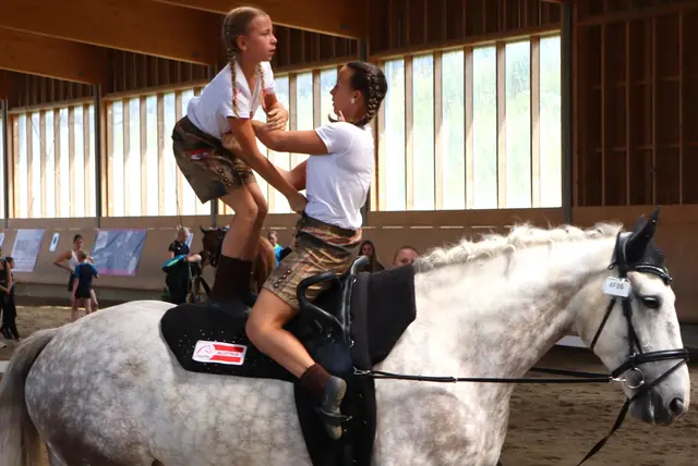 Schuhplattler ist das keiner | Foto: Gerhard Langmann