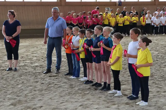 Bewerb Einzel Trab kleine Tonne/D | Foto: Gerhard Langmann