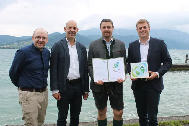 Richard Schachinger, Rudi Hemetsberger, Peter Ecker vom Hotel Bramosen in Weyregg und Landesrat Stefan Kaineder. | Foto: Maria Rabl