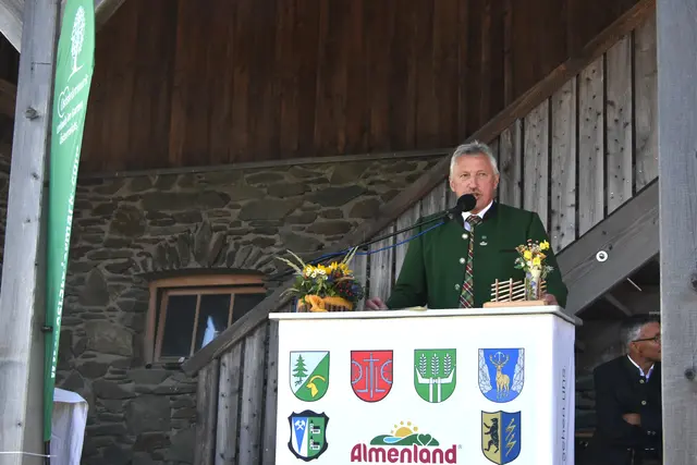 Obmann Erwin Gruber, Bürgermeister von Gasen, am Wort.