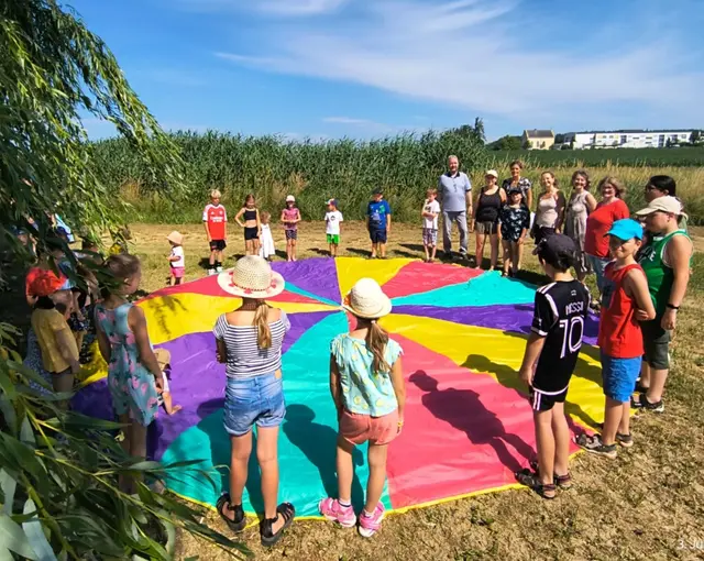 Die Kinder freuten sich über das sonnige Wetter.  | Foto: Bücherei Kirchstetten