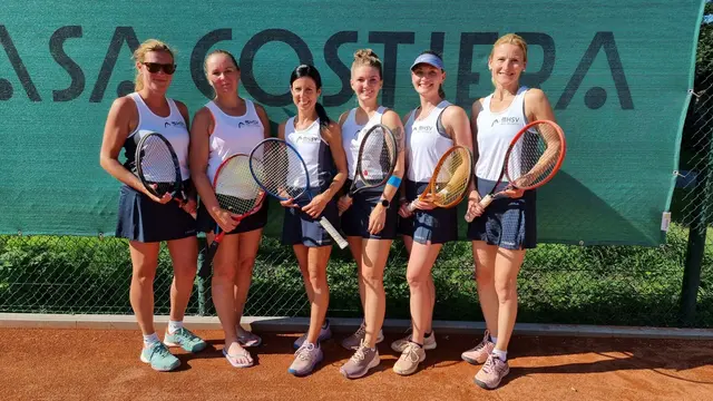 Die HSV-Tennisdamen. Von links: Daniela Allerberger, Marta Carmela Szabo, Petra Grillenberger, Katharina Armellini, Karen Petschner und Marlene Maier. | Foto: HSV Wals-Siezenheim
