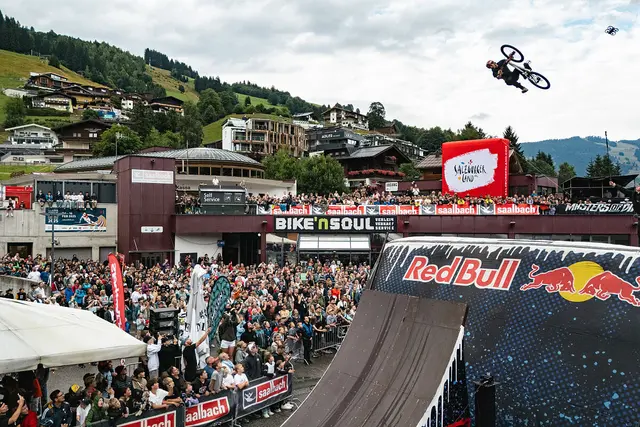 Freestyle-Athleten zeigten spektakuläre Sprünge, etc. | Foto: saalbach.com, Klaus List