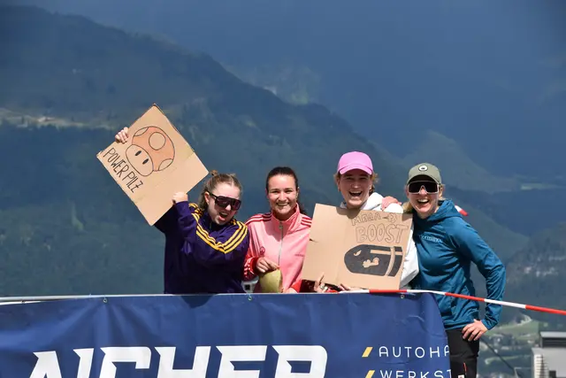 Der Fanclub bei der Bärenhütte sorgte für eine ausgelassene Stimmung. | Foto: Johanna Bamberger