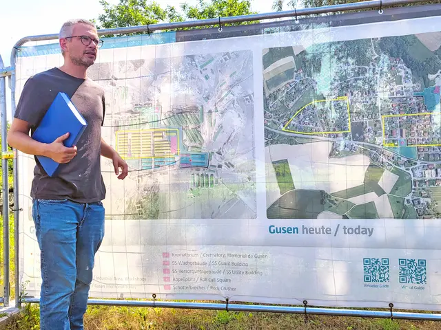 Historiker Robert Vorberg vermittelte beim Rundgang einstige, aktuelle und künftige Perspektiven der KZ-Gedenkstätte Gusen. | Foto: Eckhart Herbe