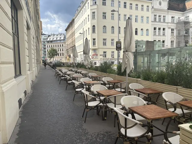 Der Schanigarten wurde komplett renoviert. | Foto: Philipp Scheiber/MeinBezirk