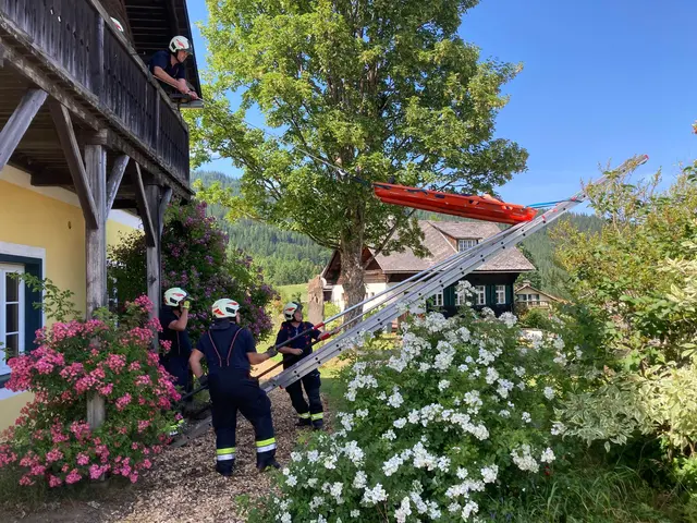 Eine panische Person musste gerettet werden. | Foto: FF Glashütten