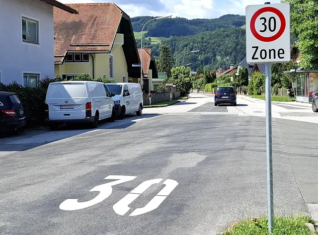 Im Stadtteil Gries gilt nun ein Tempolimit von 30 km/h. | Foto: Josef Wind