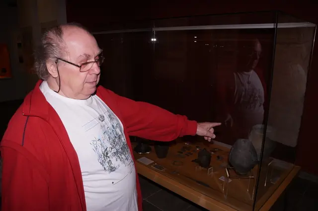 Im Museum macht ihm niemand etwas vor. | Foto: Zezula
