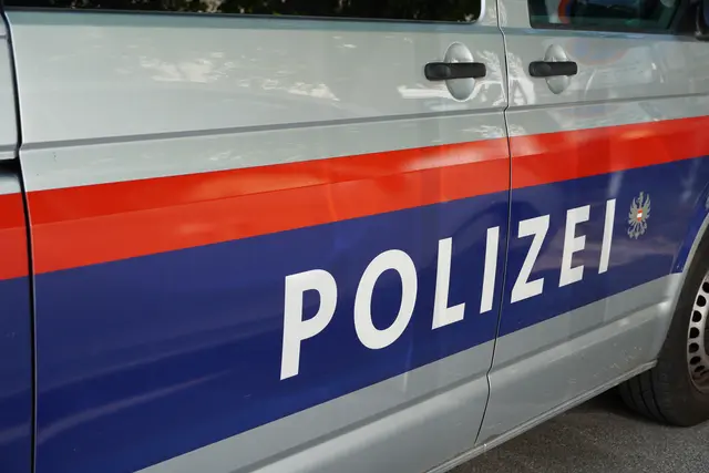 Die Polizei zog einen Mopedlenker aus dem Verkehr. | Foto: Nicole Hettegger