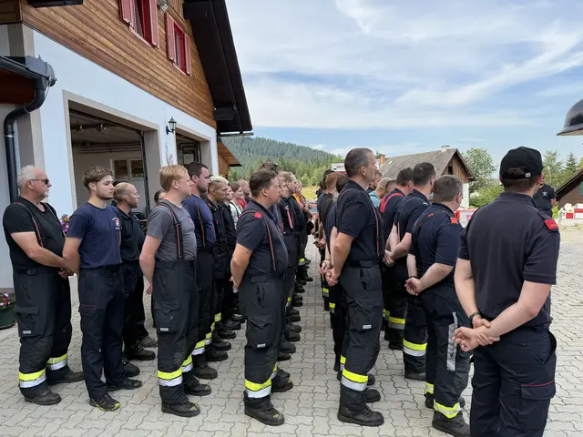 Die Männer und Frauen bei der Übung in Glashütten. | Foto: OBI Albert Pongratz