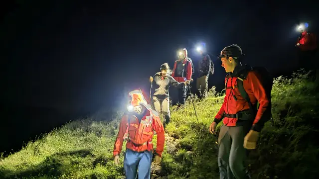 Nächtlicher Einsatz für die Bergrettung Bad Goisern: Eine Wandergruppe verlor beim Abstieg vom Hohen Kalmberg die Orientierung. | Foto: BRD Bad Goisern