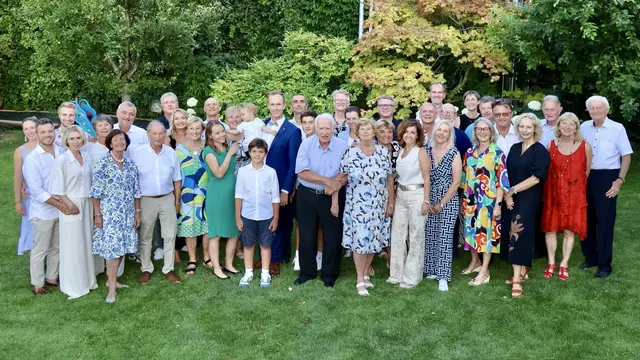Gäste der Präsidentschaftsübergabe beim Gasthof Ederer | Foto: Werner Furrer
