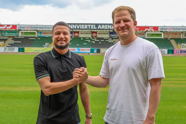 Yusuf Maart und Sportchef Wolfgang Fiala. | Foto: SVR/Schröckelsberger