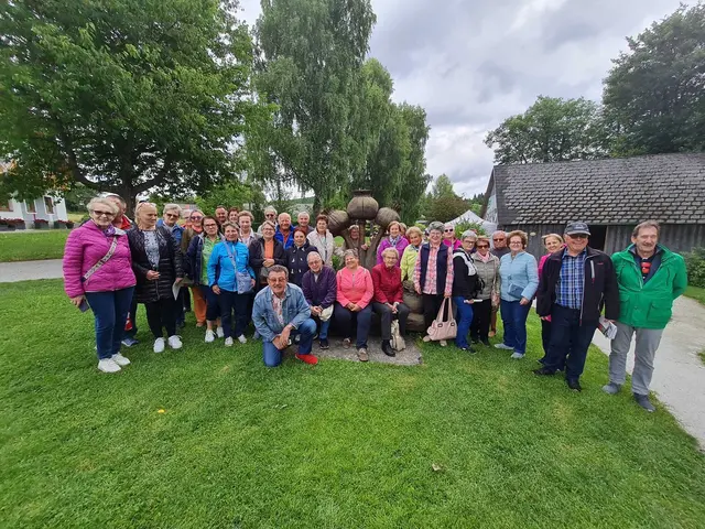 Der gemeinsame Ausflug führte unter anderem zur Bio-Erlebniswelt Sonnentor und ins Mohndorf Armschlag. | Foto: Pensionistenverband Türnitz