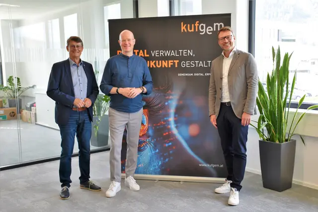 Bürgermeister von Zirl Thomas Öfner, Initiator Mario Eckmaier, Kufgem Geschäftsführer  Florian Schletterer