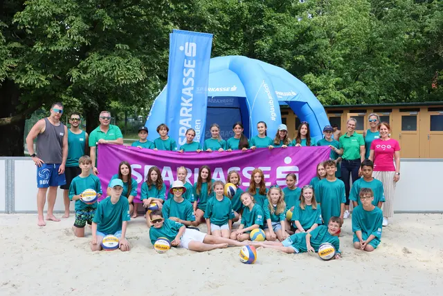 Beachvolleyball Camps in Baden mit 60 Talenten. | Foto: Sparkasse Baden