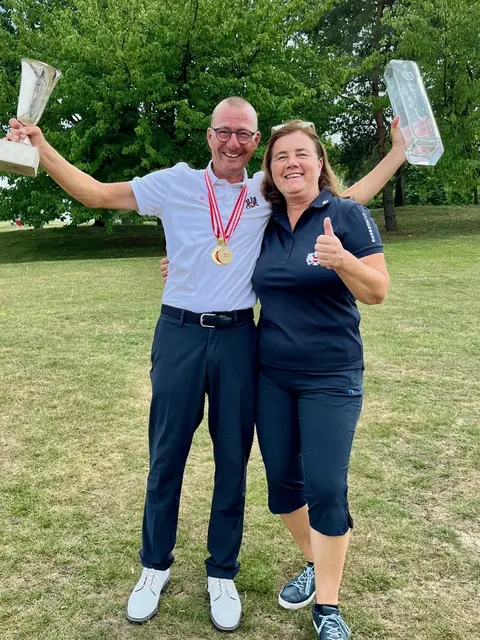 Internationaler und Österreichischer Meister 50+ Alex Rueber mit Petra Gschwantner | Foto: NÖGV/GC Lengenfeld