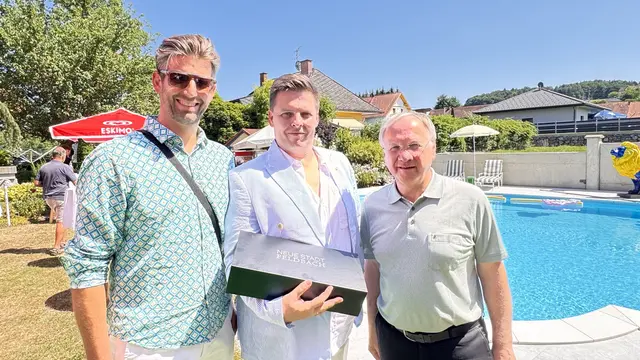 Michael Sammer übernahm das Präsidentenamt der Lions Feldbach von Philipp Angerer. Bürgermeister Josef Ober gratulierte.