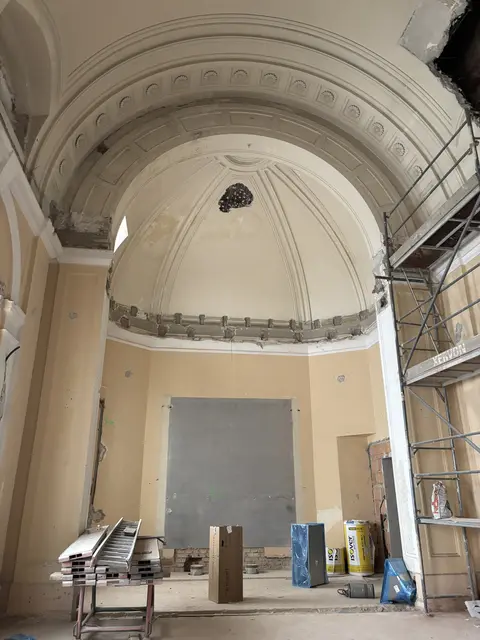 In diesem Raum entsteht ein Musiksaal.  | Foto: Laura Rieger/MeinBezirk