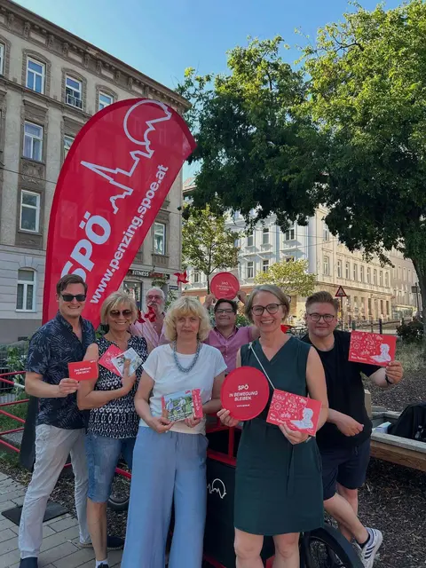 Das Team der SPÖ Penzing mit Bezirksvorsteherin Michaela Schüchner ist auch in diesem Sommer wieder im ganzen Bezirk unterwegs. | Foto: SPÖ Penzing