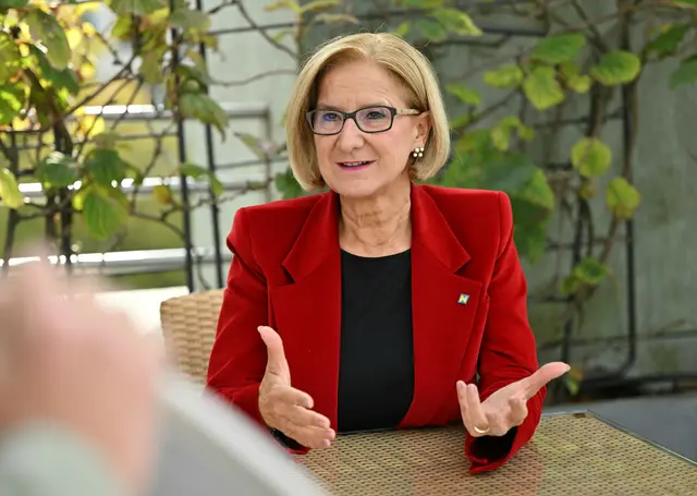 Johanna Mikl-Leitner ist sich sicher: "Wir brauchen weniger Auflagen und Gebote und mehr Freiheiten und Hausverstand.“ | Foto: NLK/Archiv
