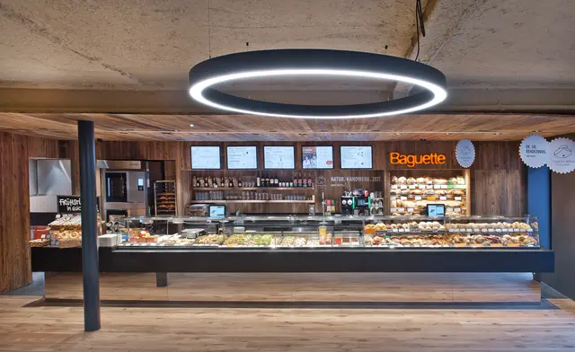 Unsichere Zukunft: Einige Baguette-Filialen sollen geschlossen werden. Die Gewerkschaft GPA Tirol bietet Baguette-Beschäftigten Unterstützung an. | Foto: Baguette/Kathrin Auer