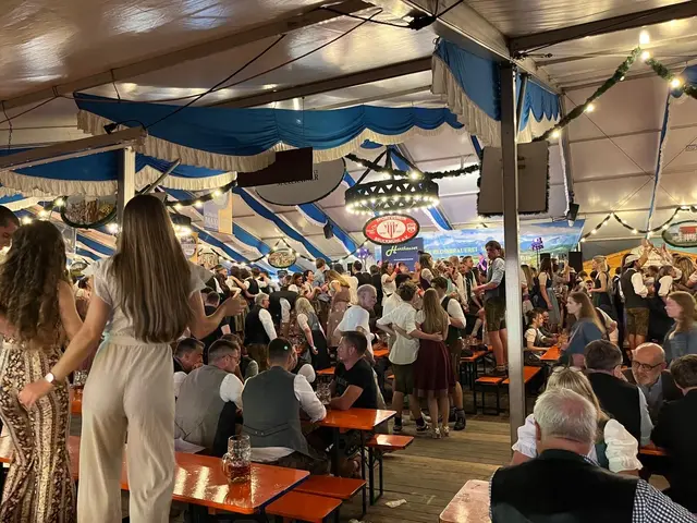 Im Festzelt herrschte gute Stimmung. | Foto: Stadtgemeinde Bruck