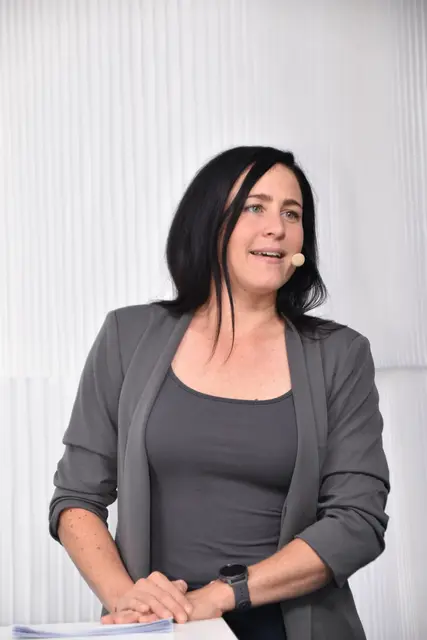 Die charmante Moderatorin Kathi Hager führte durch den Abend. | Foto: Kendlbacher