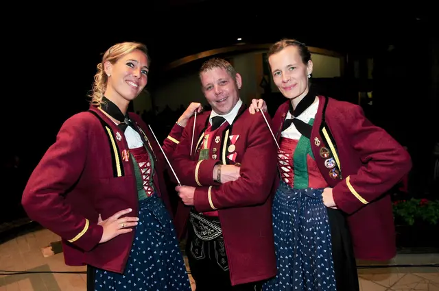Das gab es bisher nur in Kreith: Sonja Penz, Christian Siller und Donata Penz als "Kapelllmeister(-innen)-Trio! | Foto: Hassl