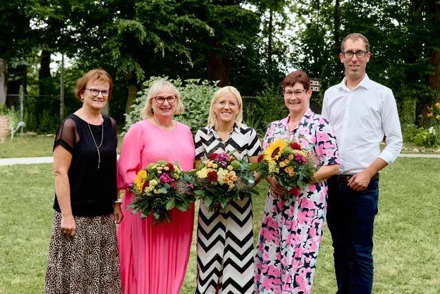 V. l.: SHV-Geschäftsstellenleiterin Anita Hötzeneder, Sabine Schwarzgruber, Katrin Bischof, Monika Auinger und Bezirkshauptmann Florian Kolmhofer. | Foto: SHV Schärding