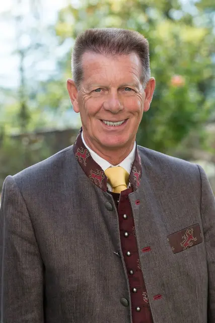 "Konsequente Arbeit und ein gutes Team im Rücken können viel bewegen!" – Adam Müller (ÖVP), Gemeindevorstand | Foto: Privat