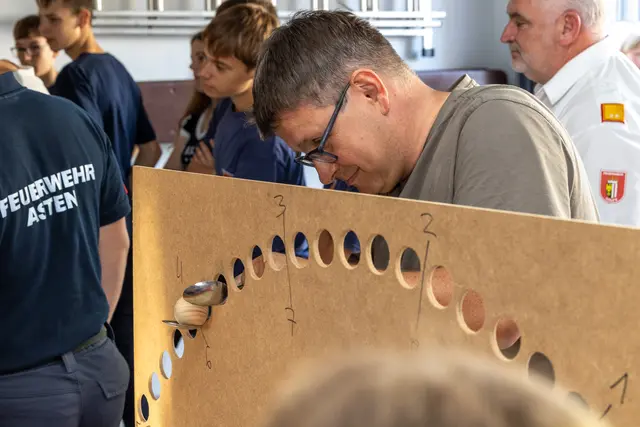 Orientierungsmarsch - Station Geschicklichkeit | Foto: Erwin Leimlehner