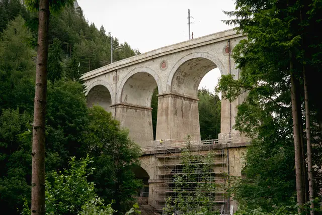 Arbeiten am Viadukt in Breitenstein. | Foto: Santrucek