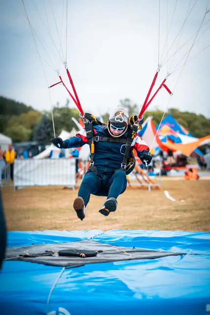 Maximal 16 Zentimeter werden bei der Landung gemessen, nur der erste Berührungspunkt zählt. | Foto: slavikfotografie
