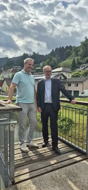 Begleitet wurde Winkler in Reichraming unter anderem von Bürgermeister Michael Schwarzlmüller und dem Ortsparteivorsitzenden Thomas Schwingshackl. | Foto: SPÖ Bezirk Steyr-Land