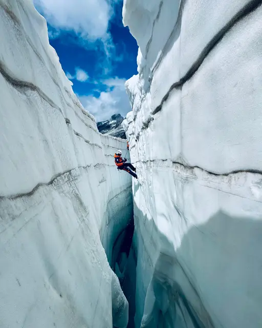 Eine Woche lang wurde am Gletscher oberhalb der Warnsdorfer Hütte geübt. | Foto: Salzburger Bergrettung