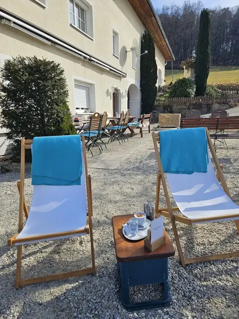 Mit neuem Pächter eröffnete das Möderlgut z'Linz Ende letzten Jahres und bietet bodenständige Hausmannskost mit Blick auf den Pöstlingberg. | Foto: Möderlgut z'Linz