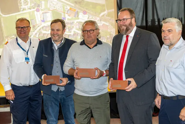 Polit-Prominenz bei der Eröffnung | Foto: Erwin Leimlehner