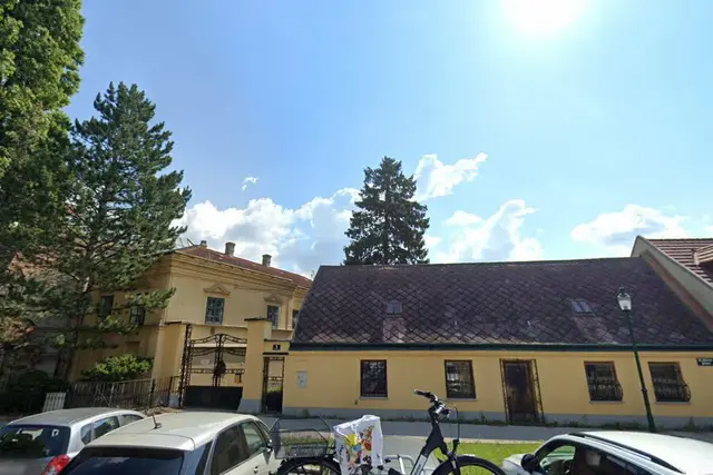 An der Nummer 3 können Gebäude mit Bauklasse 1 entstehen, nachdem das neue Plandokument in Kraft tritt. | Foto: Google Maps