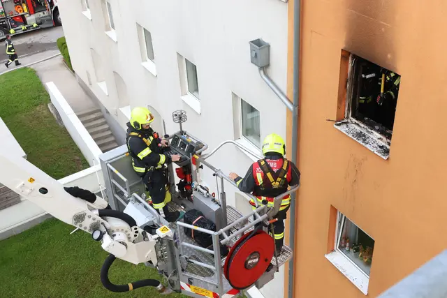 Das Feuer konnte rasch unter Kontrolle gebracht werden. | Foto: laumat/Matthias Lauber