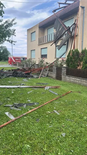 Seltener beschädigen Hagel und Sturm auch das Eigenheim. Wenn es dazu kommt, ist das jedoch umso ärgerlicher. | Foto: Bezirksfeuerwehrkommando Güssing