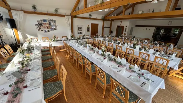 Der Service-Alltag bringt Tempo und jede Menge Abwechslung.
| Foto: Gasthaus Lechner