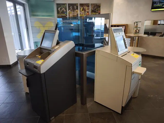 Mit 735 Geräten betreibe man eines der größten Bankomatennetze in Niederösterreich und Wien. Im Bezirk Horn seien acht Geldausgabeautomaten in Betrieb, ergänzt durch ebenso viele Bankstellen. | Foto: Raiffeisenbank Region Waldviertel Mitte eGen