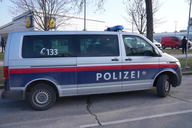 Eine Sofortfahndung verlief negativ. Jetzt wird die Bevölkerung um Hinweise gebeten. (Symbolfoto) | Foto: Andreas Pölzl/RMW