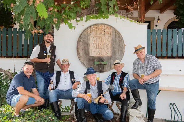 Im Weinwirtshaus wurde nicht nur die Band am Freitagabend kulinarisch versorgt. | Foto: Sophia Braun